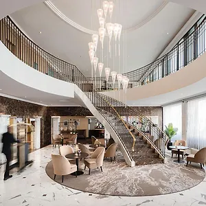 4* Hotel Warwick